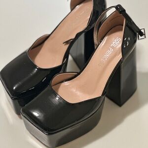 Black chunky platform heels